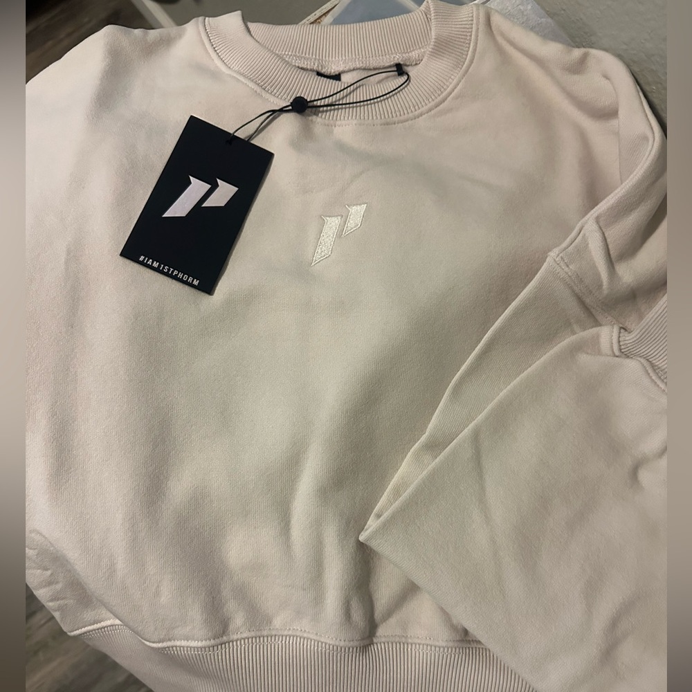 1st Phorm Classic Cropped Crew Sweatshirt with 1st Phorm Logo